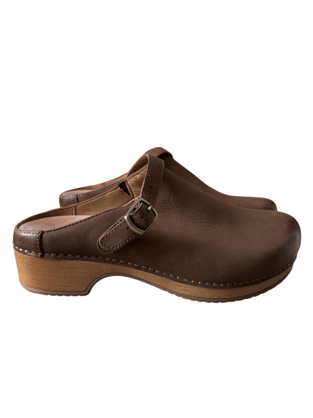 Dansko Women's Berry Slip-on Mule Leather Nubuck Clog Size 40 EU Brown Comfort